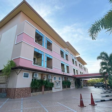Sk Resort Pattaya Банг Ламунг Екстериор снимка